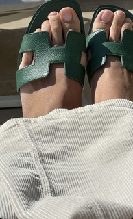 Emily Oberg feet photo 11