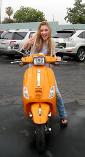 Emily Osment feet photo thumbnail