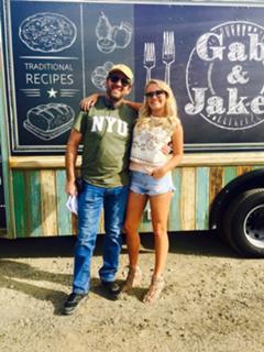 Emily Osment feet photo thumbnail