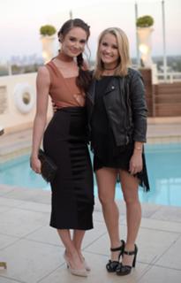 Emily Osment feet photo thumbnail