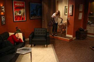 Emily Osment feet photo thumbnail