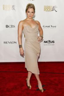 Emily Procter feet photo thumbnail