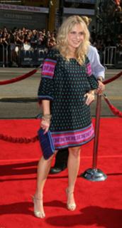 Emily Procter feet photo thumbnail