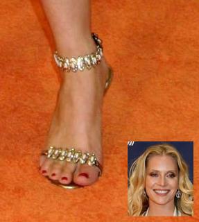Emily Procter feet photo thumbnail