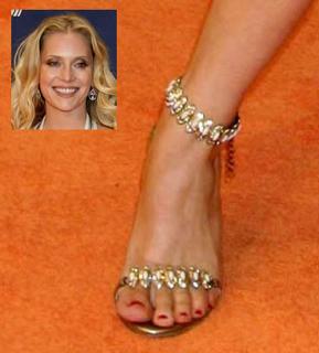 Emily Procter feet photo thumbnail