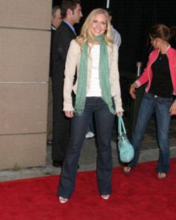 Emily Procter feet photo thumbnail