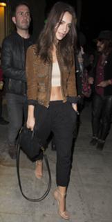 Emily Ratajkowski feet photo thumbnail