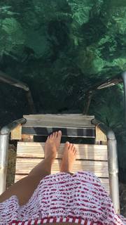 Emily Ratajkowski feet photo thumbnail