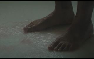 Emily Ratajkowski feet photo thumbnail