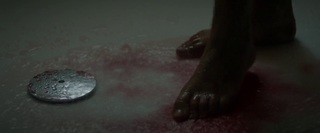 Emily Ratajkowski feet photo thumbnail