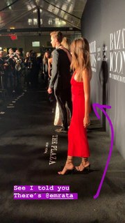 Emily Ratajkowski feet photo thumbnail