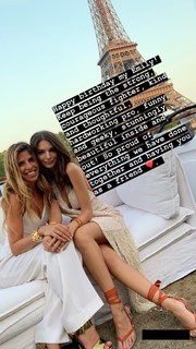 Emily Ratajkowski feet photo thumbnail