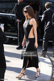 Emily Ratajkowski feet photo 11