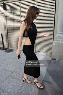 Emily Ratajkowski feet photo 7