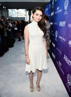 Emily Robinson feet photo 12