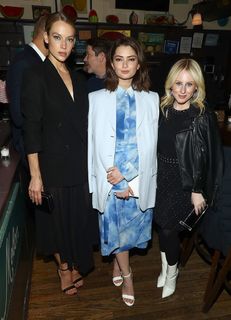 Emily Robinson feet photo 8
