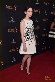 Emily Robinson feet photo 7