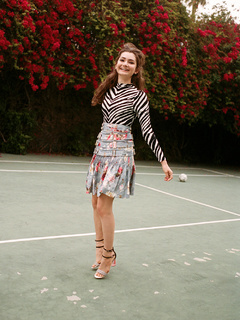 Emily Robinson feet photo 8