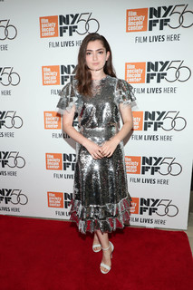 Emily Robinson feet photo 13