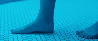 Emily Rudd feet photo thumbnail