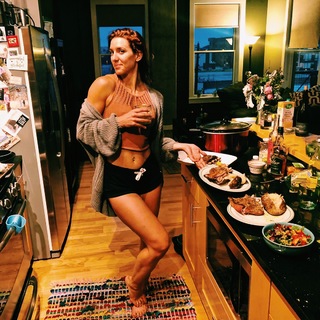 Emily Schromm feet photo 12