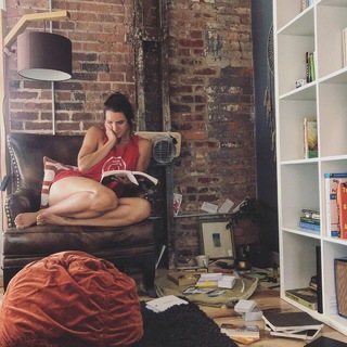 Emily Schromm feet photo 3