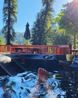 Emily Schromm feet photo 17