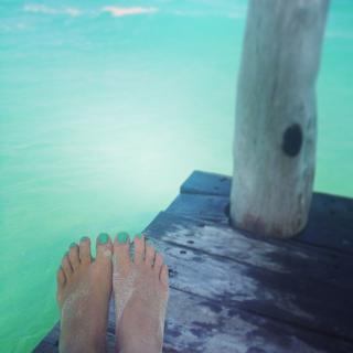 Emily Schuman feet photo 13