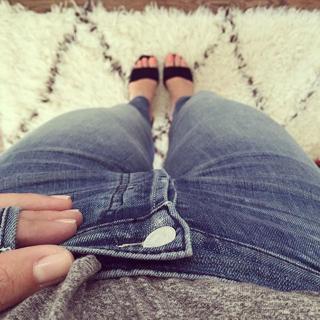 Emily Schuman feet photo 7