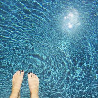 Emily Schuman feet photo 3
