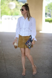 Emily Schuman feet photo 1