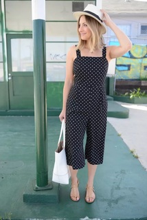 Emily Schuman feet photo 18