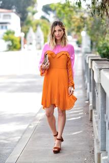 Emily Schuman feet photo 10