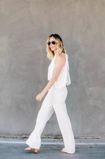 Emily Schuman feet photo 2