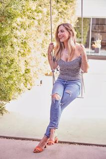 Emily Schuman feet photo 20