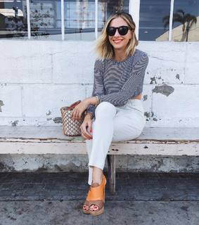 Emily Schuman feet photo 2