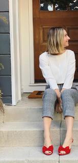 Emily Schuman feet photo 17