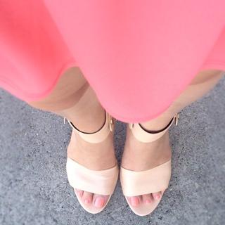 Emily Schuman feet photo 20