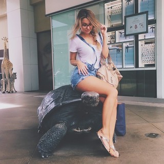 Emily Sears feet photo 9