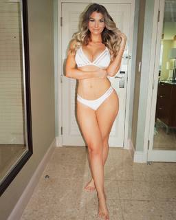 Emily Sears feet photo 20