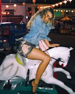 Emily Sears feet photo 20
