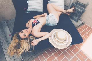 Emily Sears feet photo 20