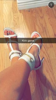 Emily Sears feet photo 7