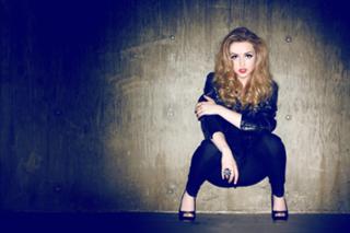 Emily Tennant feet photo 2