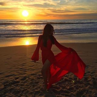 Emily Tosta feet photo 7