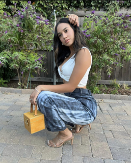 Emily Tosta feet photo 3