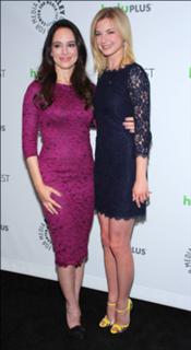 Emily VanCamp feet photo thumbnail