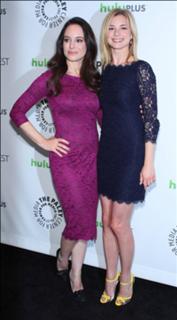 Emily VanCamp feet photo thumbnail