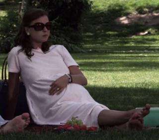 Emily VanCamp feet photo thumbnail