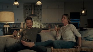 Emily VanCamp feet photo thumbnail